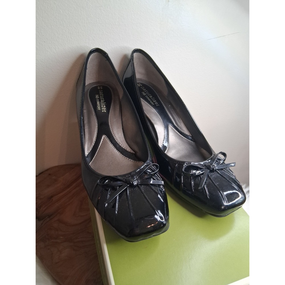 Naturalizer Eon Black Shiny Patent Leather Square Toe Bow Pumps N5 Comfort 7.5 M